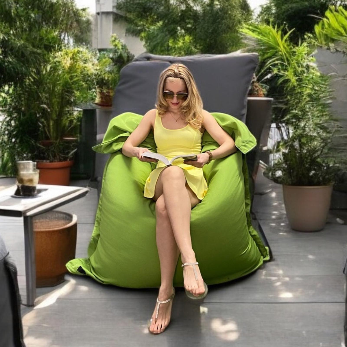 1 housse externe et 1 housse interne vide, REMPLISSAGE NON INCLUS* Beanbag Outbag Premium pour extérieur Multipositions Adulte style CA777PH-Beanbag Montréal