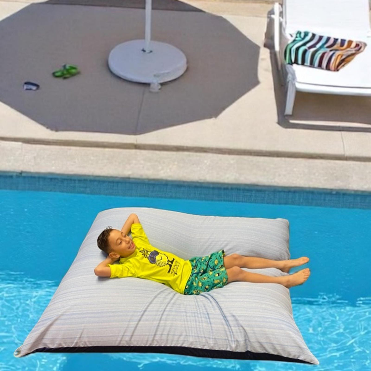 1 housse externe et 1 housse interne vide, REMPLISSAGE NON INCLUS* Beanbag Piscine XLarge Adulte style CA186H-Beanbag Montréal