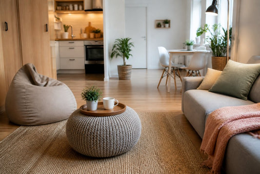 Pouf design pour petit appartement : Guide complet 2026